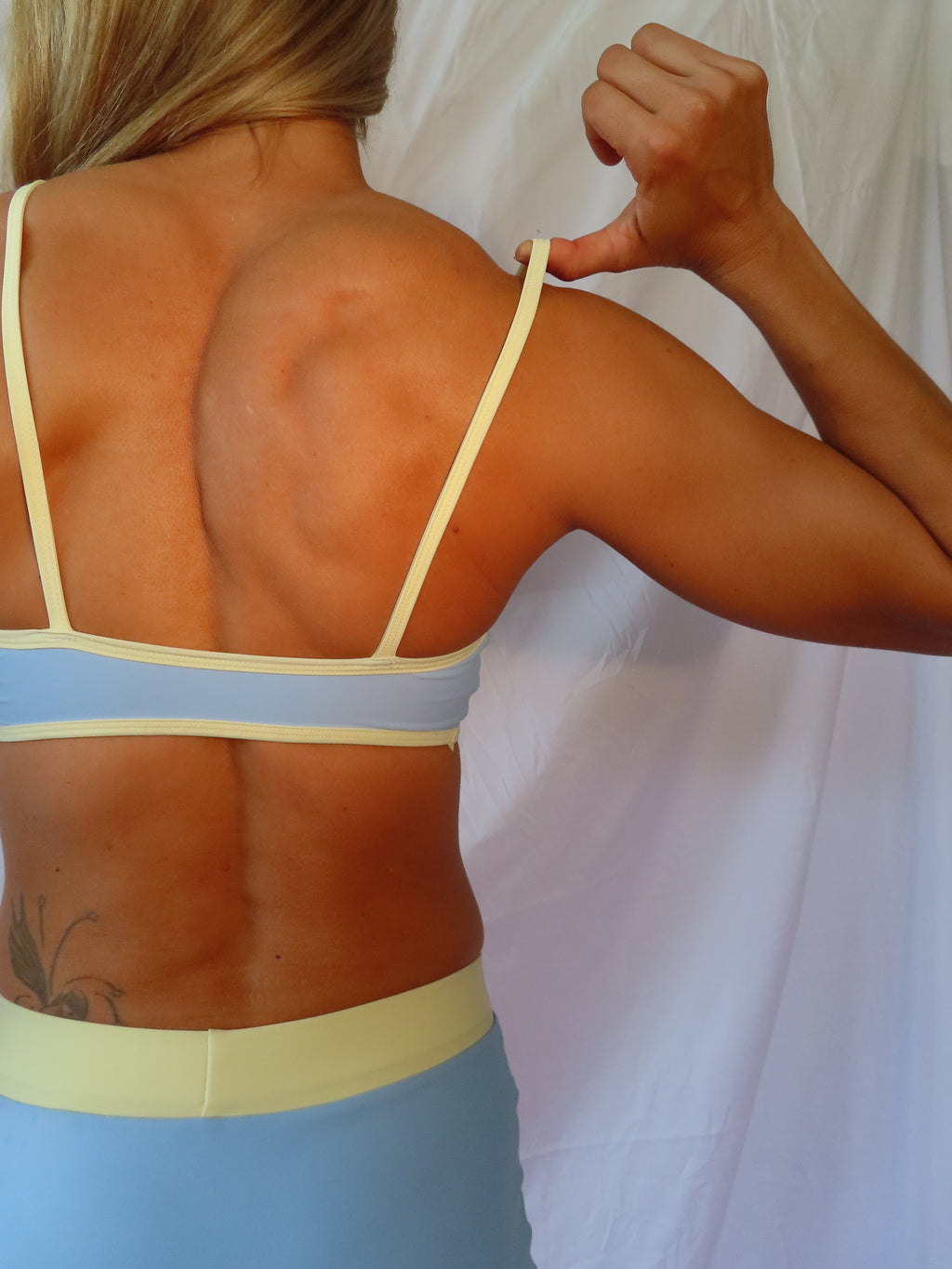 Top Betty - azul y amarillo