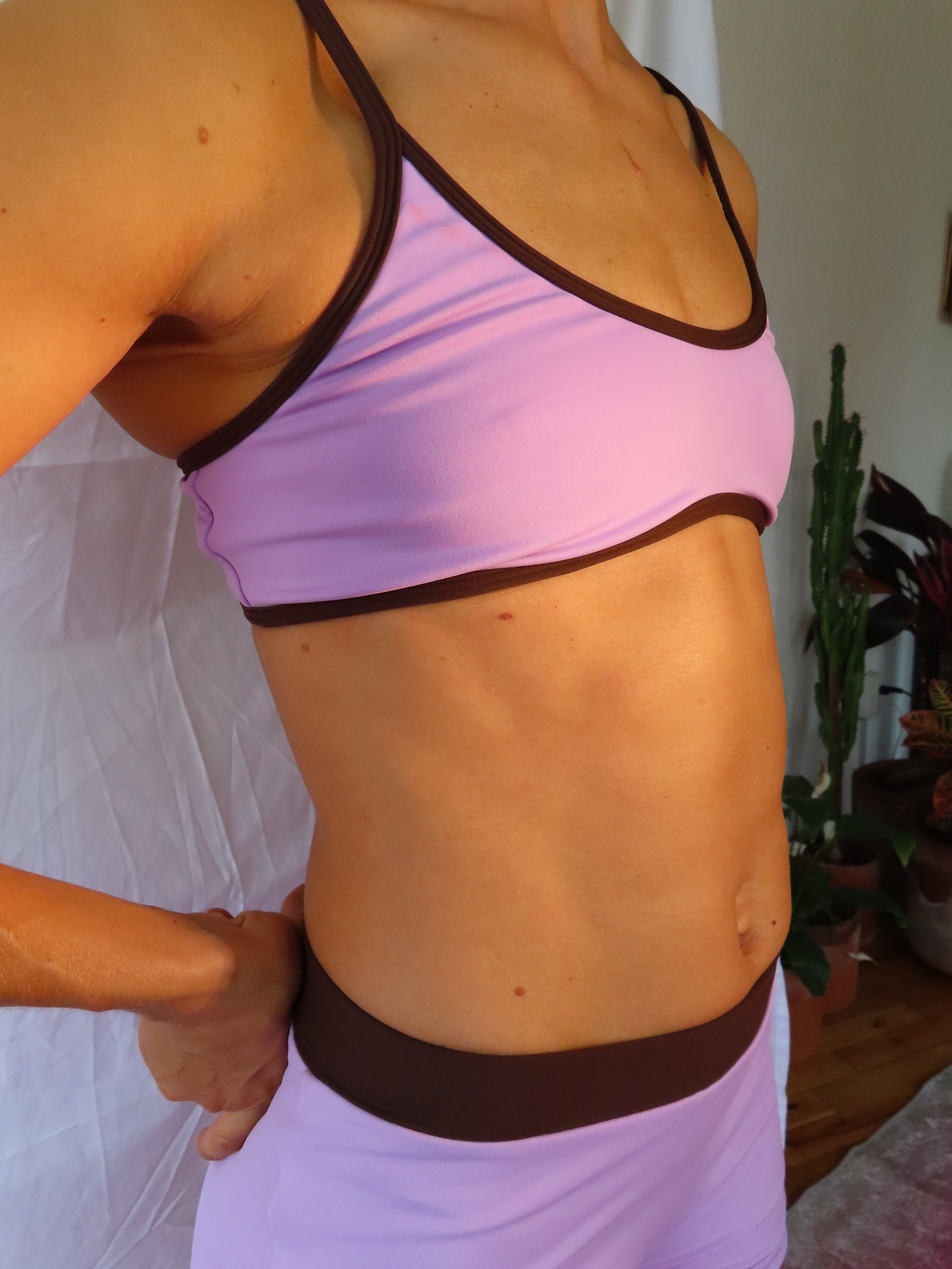 Top Betty - lila y café